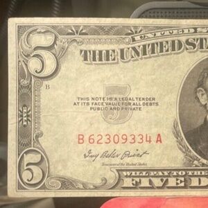 1953 A $5 FIVE DOLLAR BILL RED SEAL NOTE 1953 # B 62309334 A #204905946564